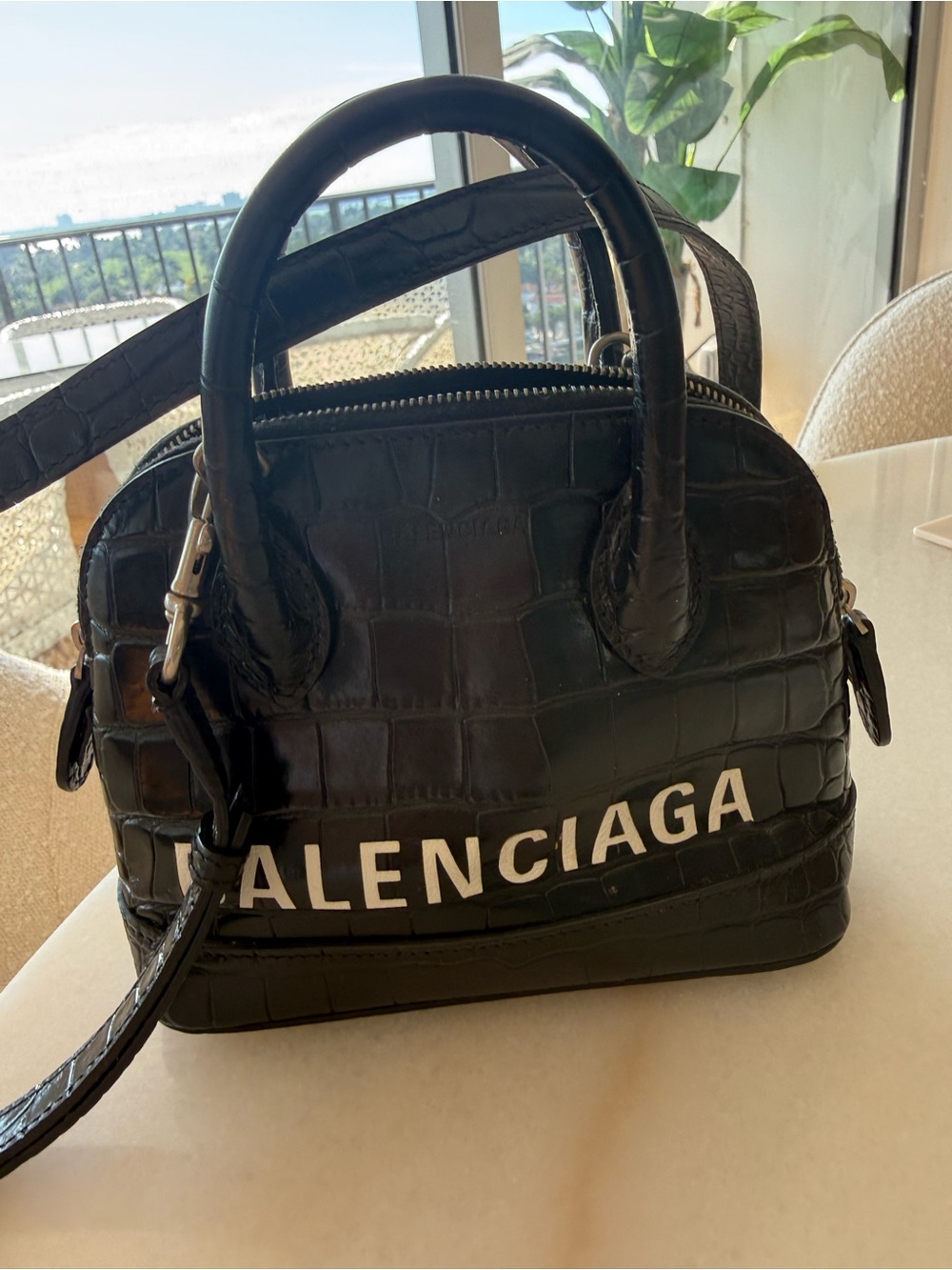 Balenciaga Black Croc-Embossed Logo Satchel

Ville Top Handle XXS